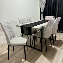 Dinning Table 