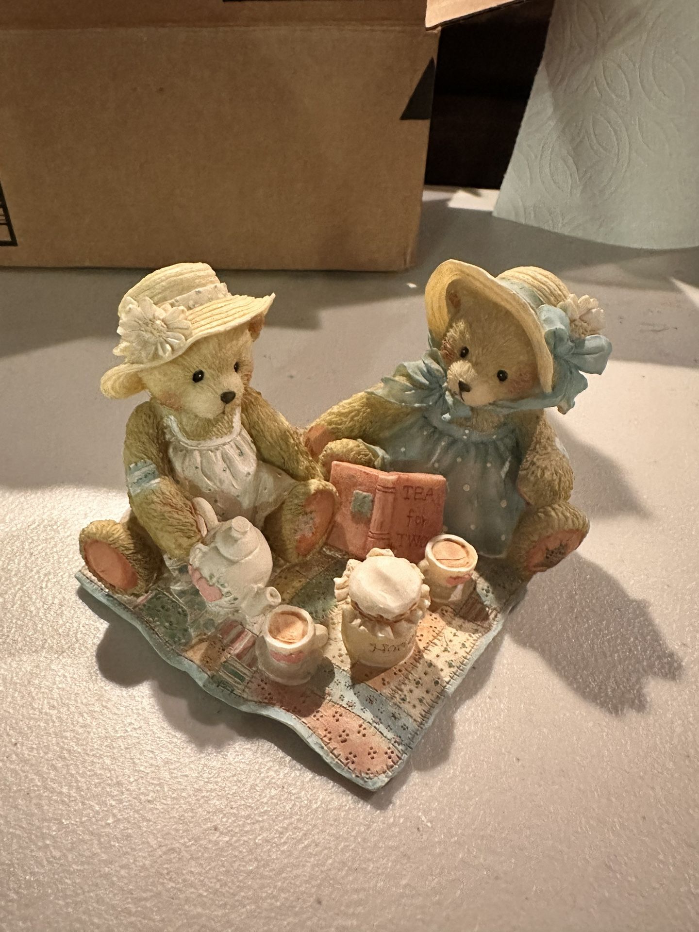 Lot of 350 Cherished Teddie bear Figurines 