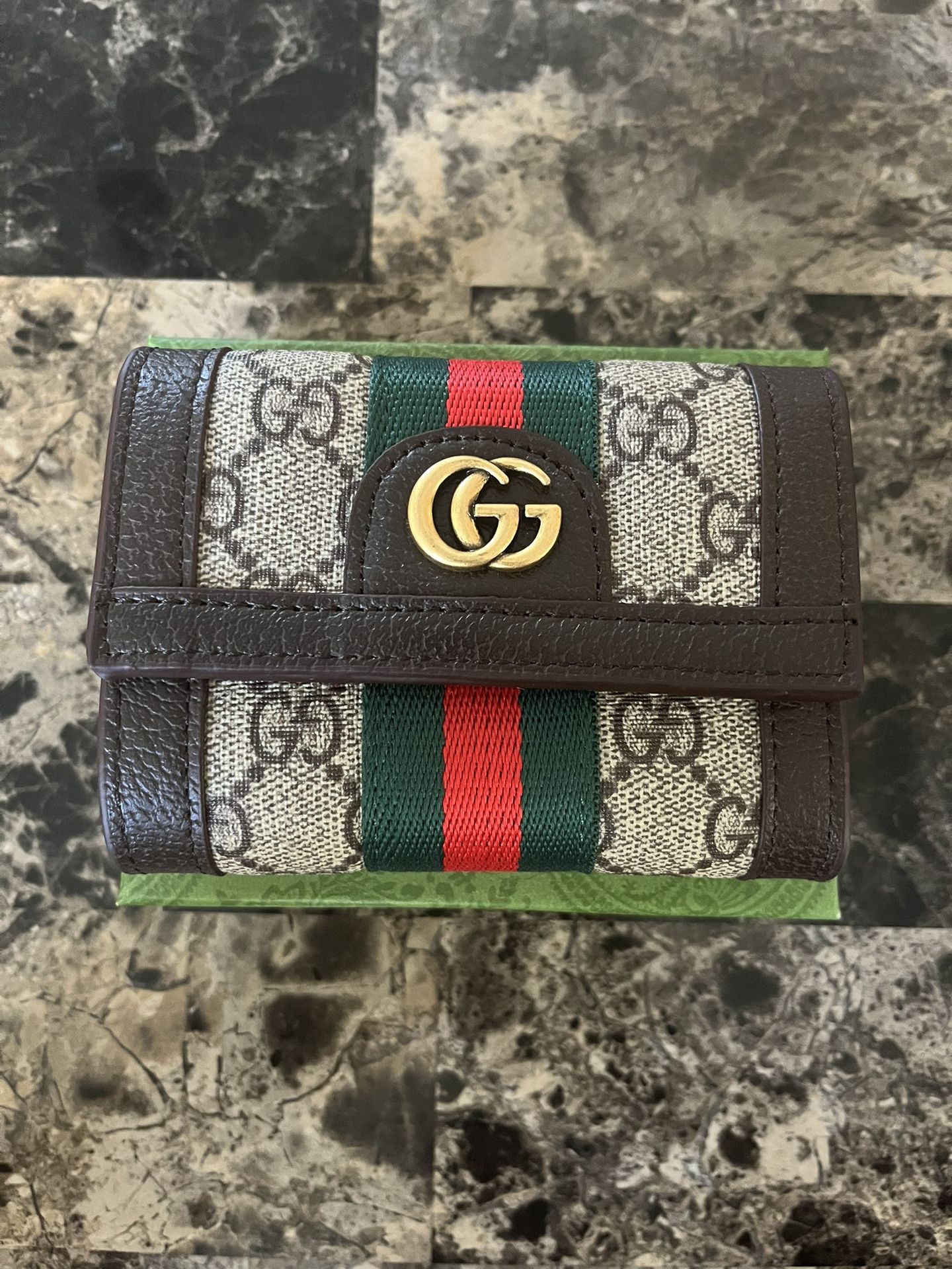 GG Snap Buttoned Wallet