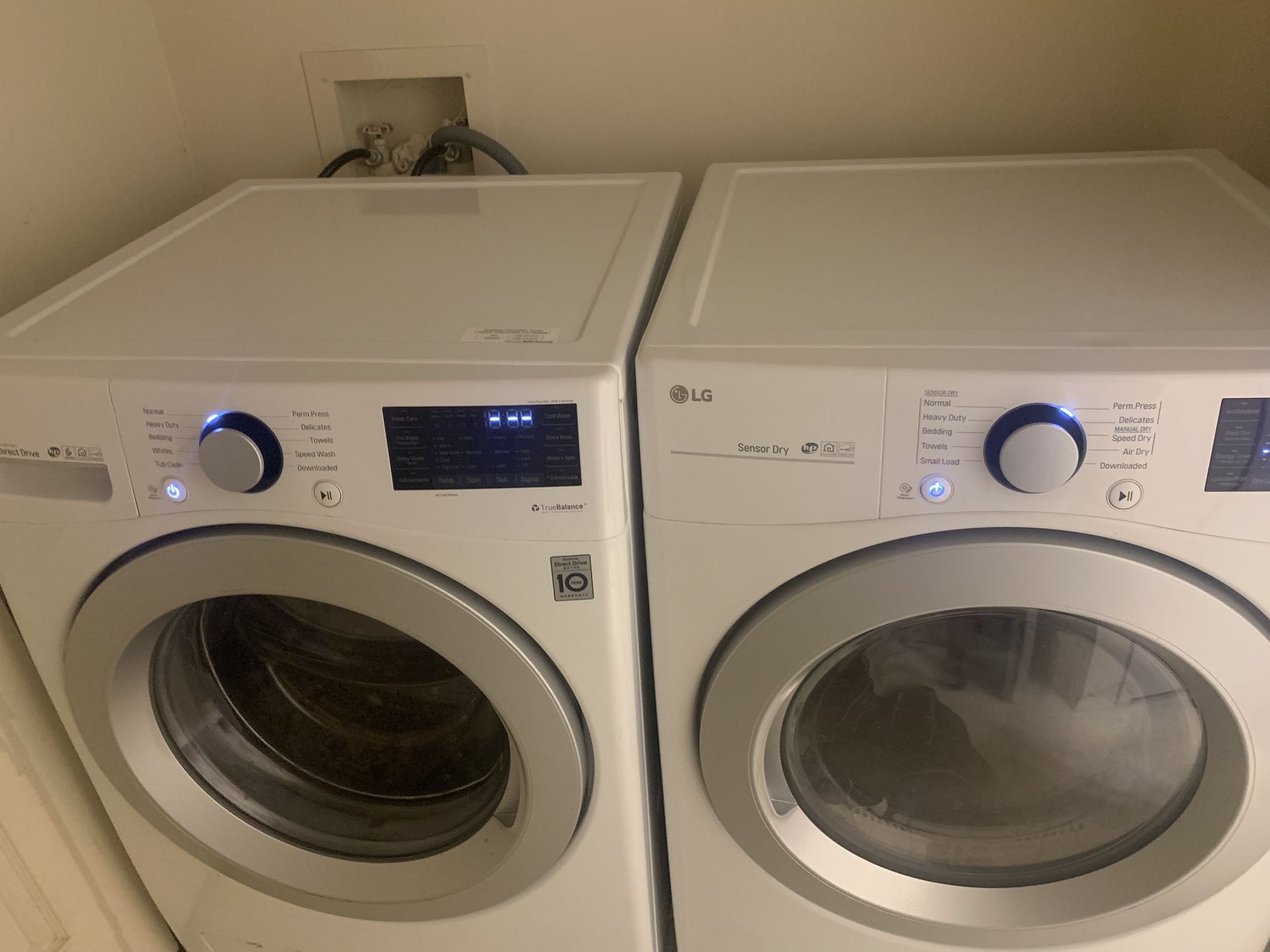 LG Electronics Front Loading Washer And Dryer