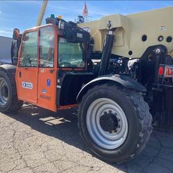 JLG 12k Reach Forklift 