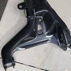 2001---2005 Chevy S10, Blazer / GMC Sonoma, Jimmy  Front Right Lower Control Arm 4x4 Only