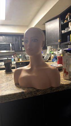 This realistic female mannequin head