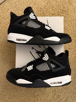 Size 10.5 (Pre owned, comes with box) - Air Jordan 4 retro white thunder