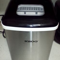Igloo Ice Maker Black And Silver 