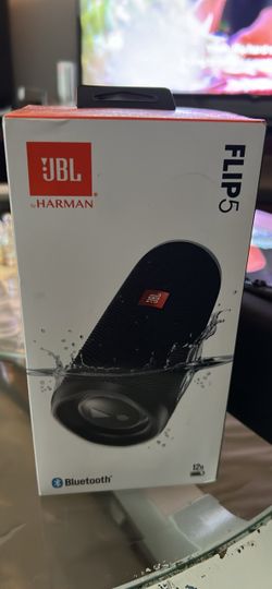 JBL Flip 5 Bluetooth Speaker