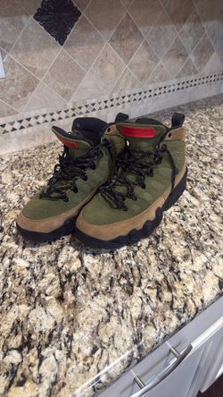 Like New Jordan’s.  Size 10