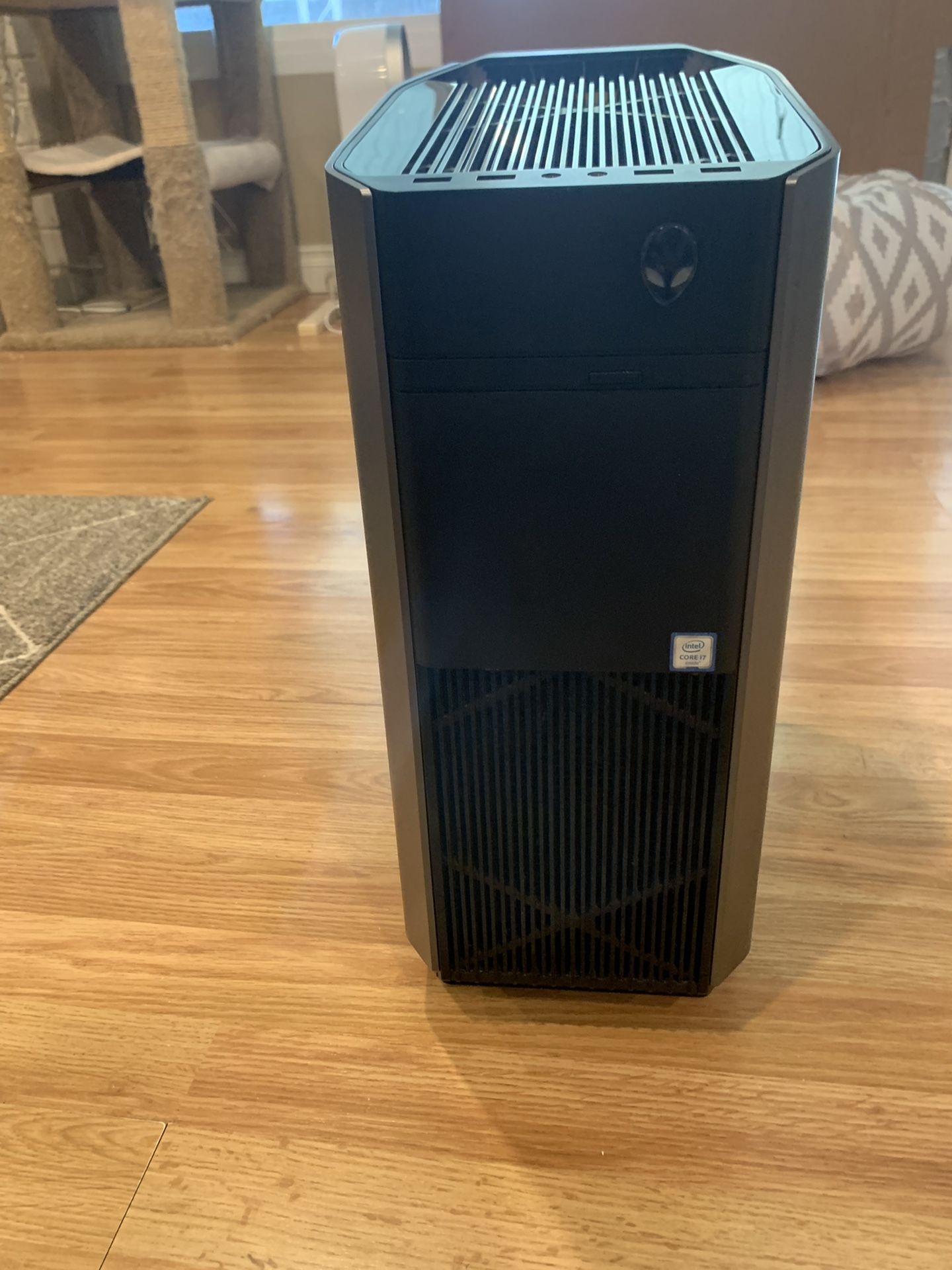 Alienware Aurora R5 Gaming PC Desktop o.b.o