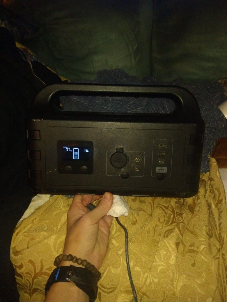 Onn. Portable Power Hub with Lighting, 8w Speaker and Noaa Weather Radio 100069441
