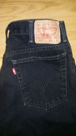 Levi 517 jeans.. 33x32.. Bootcut... Like new