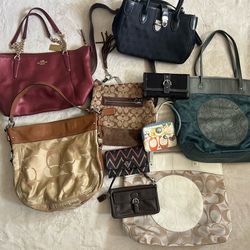 10 piece mostly vintage purse lot