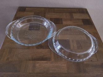 Pyrex Glass 9.5" Pie Dishes