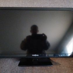 Insignia 24" Smart TV