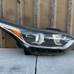 2019-2021 KIA Forte Headlight Passenger Right Side OEM 