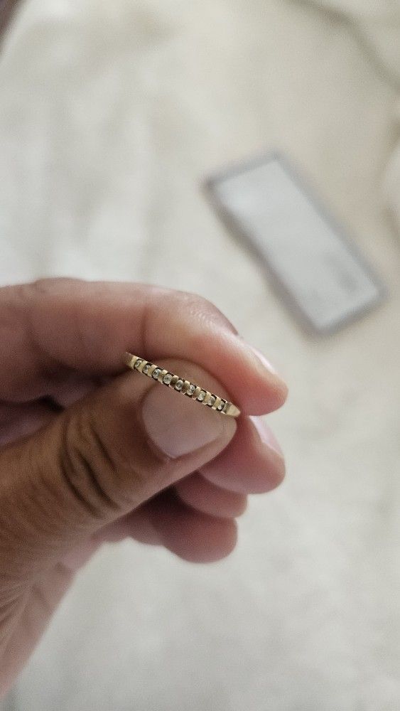 10 K Gold Ring With Diamonds 