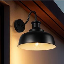 Brand New Outdoor Solar Barn Light W/Gooseneck Design, Black Finish, Bulb Included 