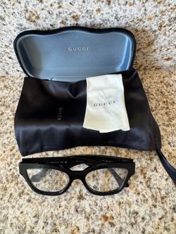 Gucci Cat Eye glasses frame