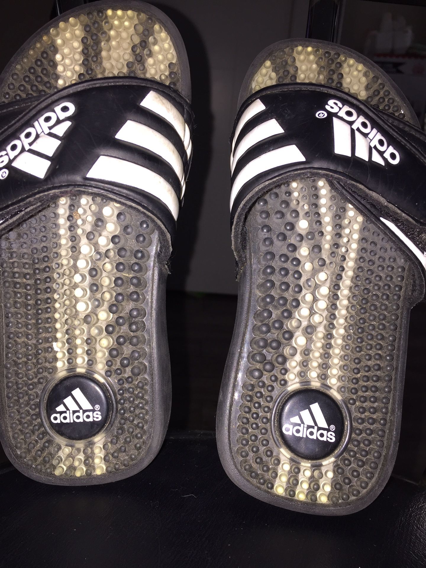 ADIDAS ADILETTE SHOWER SLIDES