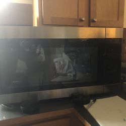Over The Stove Ventilated Microwave