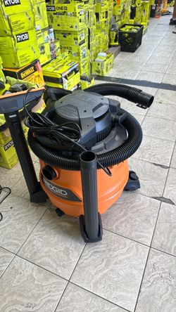Ridgid 16 gallon wet and dry vacuum with blower attachment