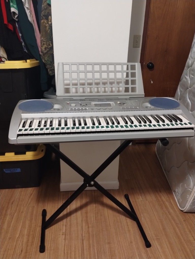 YAMAHA PSR-275 Keyboard