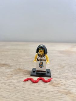 Lego 8805 Minifigure Series 5: Cleopatra 