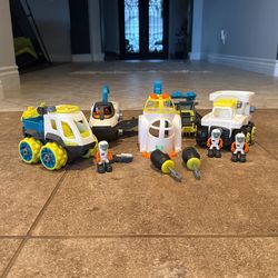 Astronaut Build And Play Toy