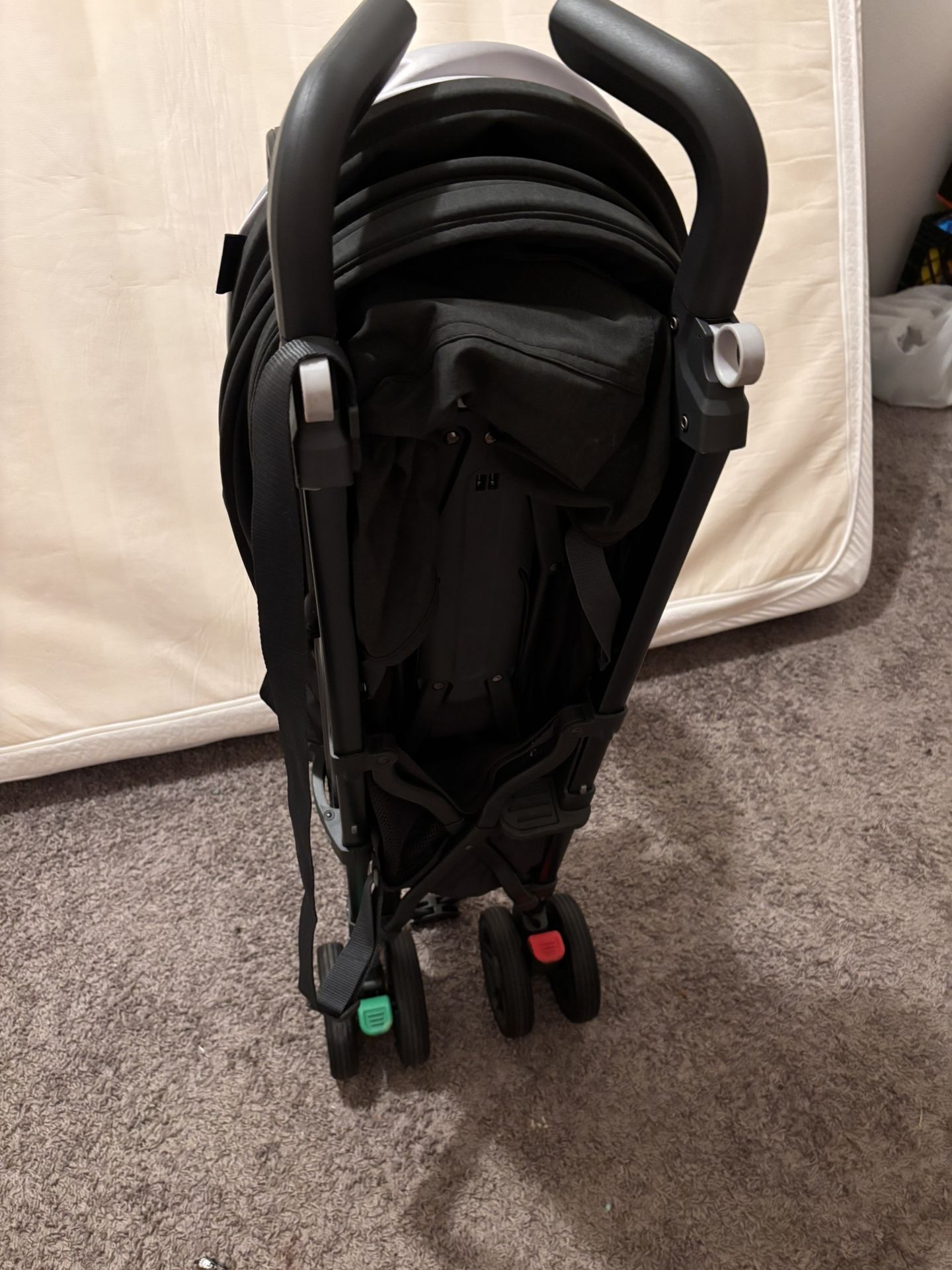 🚼 UPPAbaby G-LUXE Lightweight Stroller – “Jake” (Black) – $120 OBO 💥