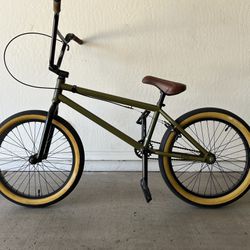 Kink Gap XL BMX Bike 4130 Chromoly Frame 
