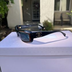 Chanel Brown Frame Crystal CC Logo Sunglasses-5095