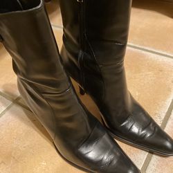 $35 Nice Voz Leather Ankle Boots/check Out Our Other