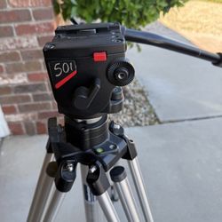 Manfrotto-Bogen 3046 Camera Tripod with 3433 (501) Cam slider, professional video fluid quick release. 