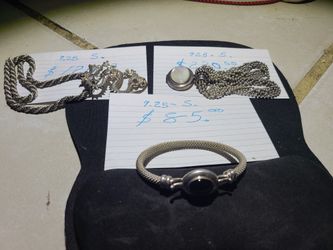 Silver Necklaces And Bracelet 