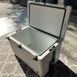 Canyon Cooler Outfitter 125 Quart Cool