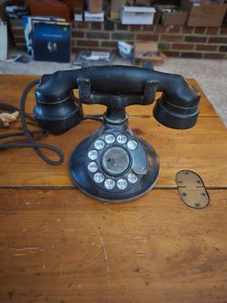 Antique western electric rotary desk telephone