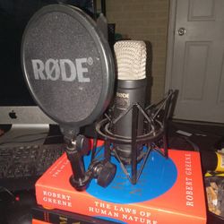 Rode Nt1 Studio Quality Condenser microphone. Includes mount and pot filter.