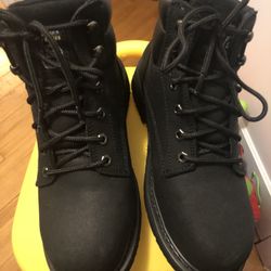 Sketchers Mens Boots Size 9 New Worn Once 