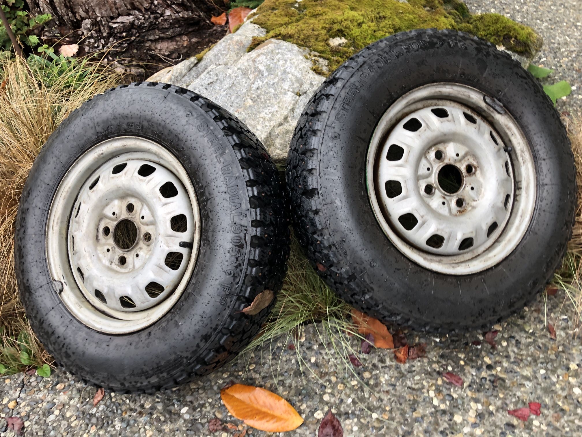 2 Studded Snow Tires 165SR13