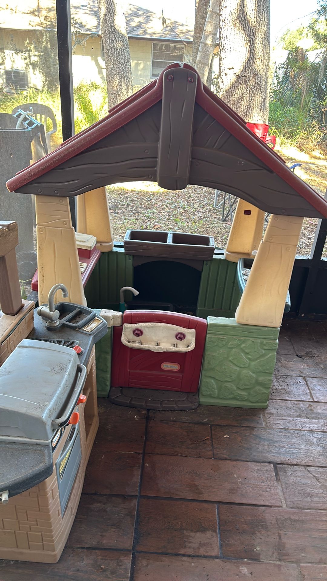 Little Tiles Playhouse And Stove