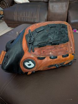 Demarini baseball glove