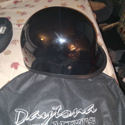 Daytona Helmet 