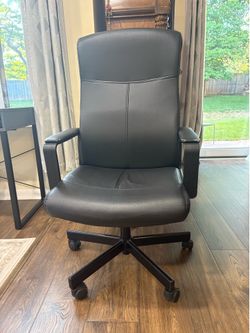 Computer chair
