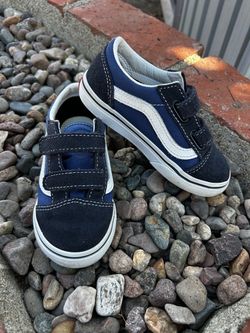 VANS Old Skool V Shoe SIZE 9 toddler