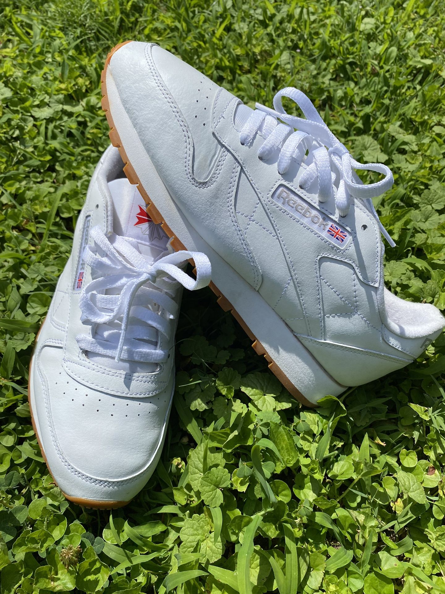 Men’s Reebok Classic Size 10 Shipping Available