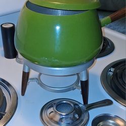 Vintage Fandu Set Never Used! Light Green 