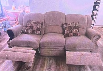 Sofa Reclinable    FREE