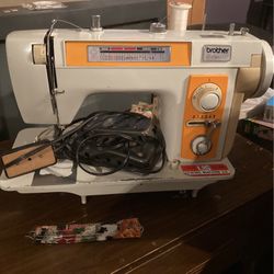 Sewing Machine - Brother 