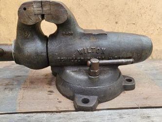 Wilton 9400 Bullet Bench Vise With Swivel Base 4inch Jaw