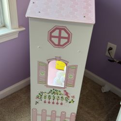 Doll House Book shelf