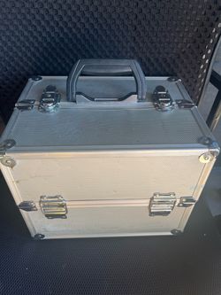 Aluminum Hard Case with Latches and Handle